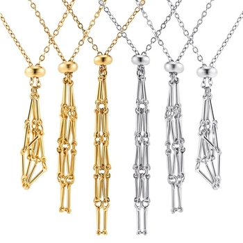 Rozsdamentes acél nyaklánc titán-acél medállal, geometriai hálós mintázat, kézzel készített lánccal, hossz 51-60 cm