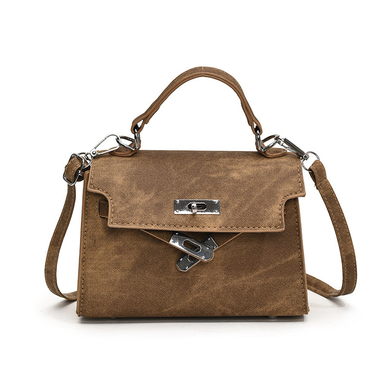 Női PU bőr crossbody táska — vízszintes négyszögletes forma, cipzáras zárás, poliészter bélés, egy vállpánt