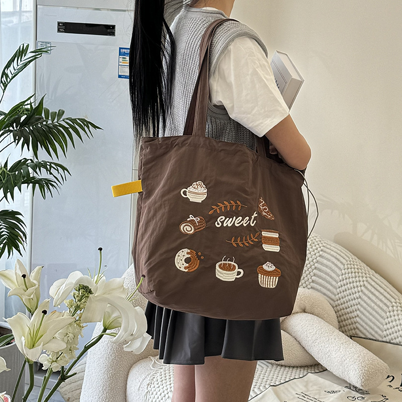 Geantă tote din pânză, stil street-fashion, broderie cu personaje desen animate, curea detașabilă, buzunar interior cu fermoar