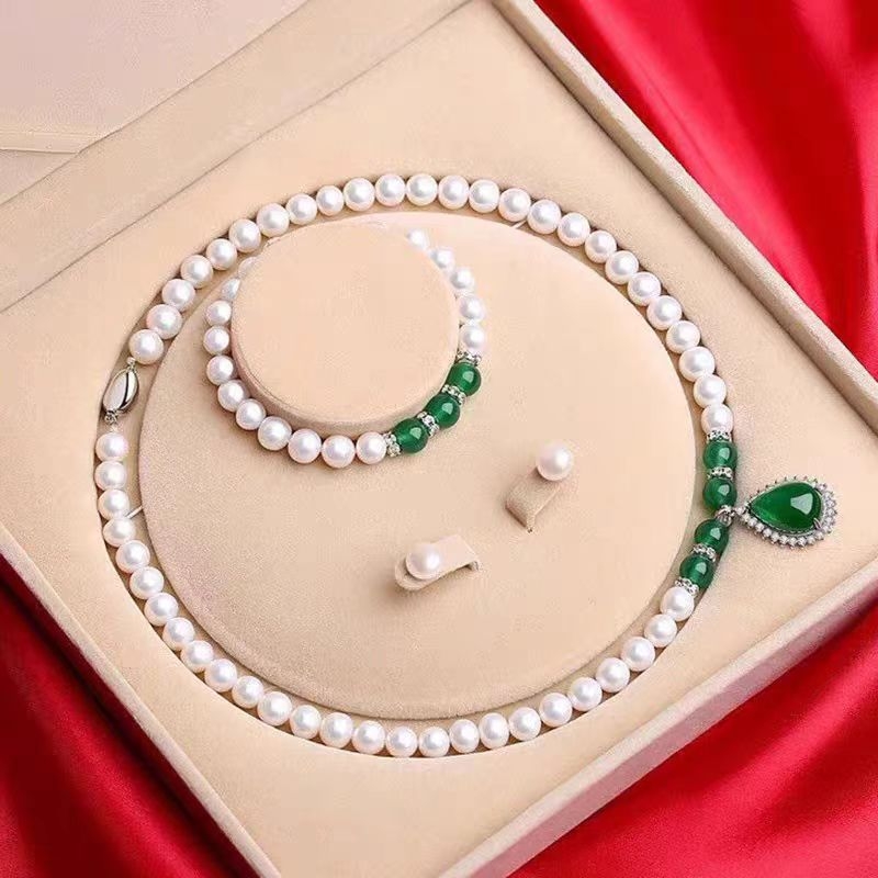 Colier s bisernih perli i privjeskom od legure (Brand: Xinjue Jewelry; Lanac: lanac od bisernih perli; Materijal: perla; Privjesak: legura; Stil: jednostavno)