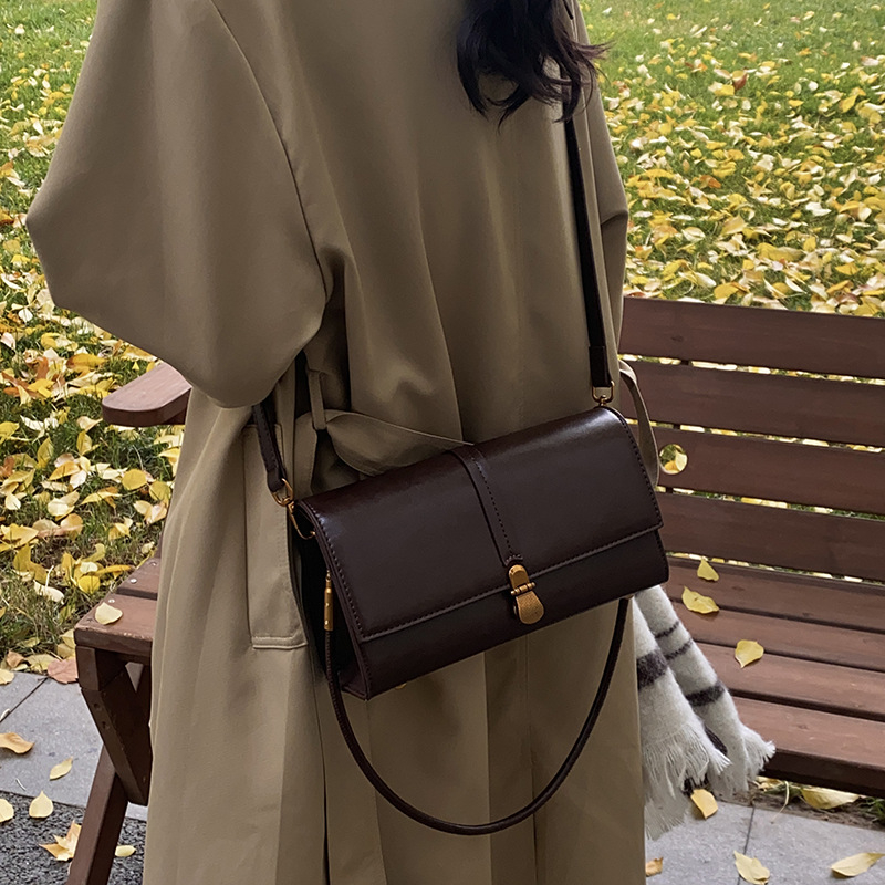 Crossbody torba od PU kože, horizontalni kvadrati oblik, džep s zip zatvaračem, poliesterska podstava, jedna naramenica, za svakodnevnu upotrebu