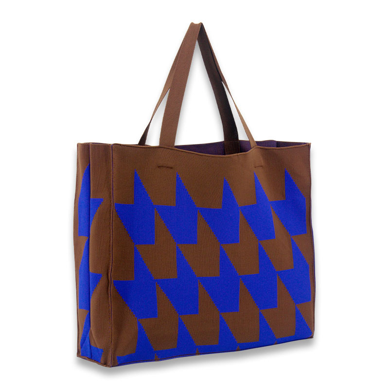 Тоте чанта от полиестер, открит горен край, хоризонтална квадратна форма, вътрешен джоб с цип, полиестерна подплата