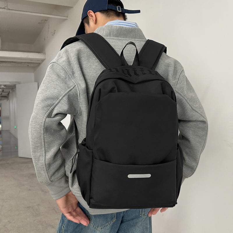 Miško stiliaus didelės talpos kuprinė su nešiojamojo kompiuterio ir kameros kišenėmis, nailonas, užtrauktukas, mezzanine skirsnis