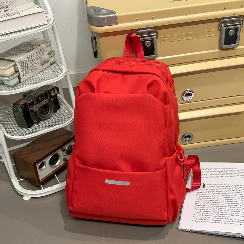 Miško stiliaus didelės talpos kuprinė su nešiojamojo kompiuterio ir kameros kišenėmis, nailonas, užtrauktukas, mezzanine skirsnis