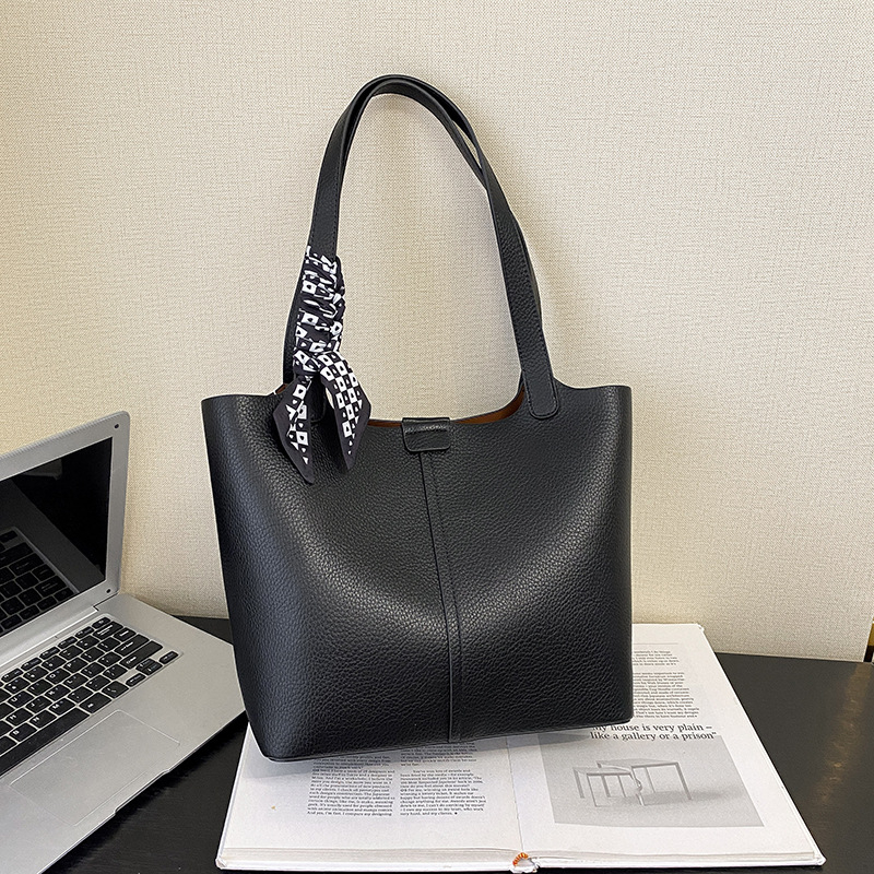 Visokokvalitetna retro Tote torba s velikim kapacitetom, PU materijal, zatvarač na zip, unutarnja džep za telefon i laminirani džep
