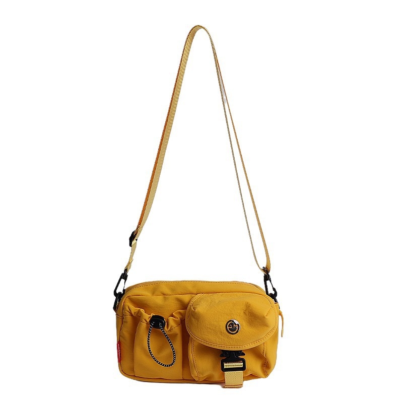 Crossbody torbica, lagana najlon torbica, ulični stil, vodoravni kvadratni oblik, zatvaranje zipom, džep za mobitel