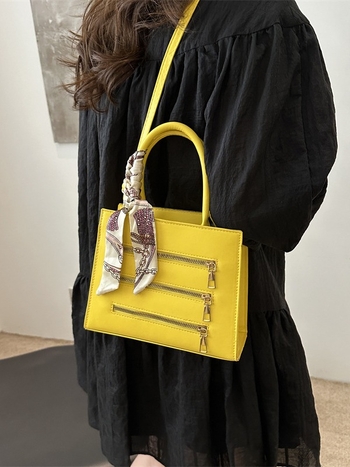 Geantă pătrată cu fermoar, material PU, formă orizontală pătrată, buzunar intern pentru telefon, curea de umăr unică