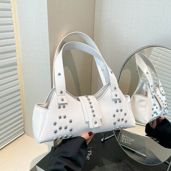 Tote rankinė su kniedėmis, PU dirbtinė oda, gatvės stiliaus, pažastinė rankinė, horizontali kvadratinė forma, užtrauktukas