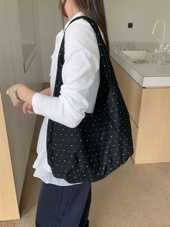 Τσάντα ώμου - Αστικός μινιμαλισμός, ύφασμα, μαγνητικό κούμπωμα, με μια ιμάντα, για χαλάρωση και ταξίδια