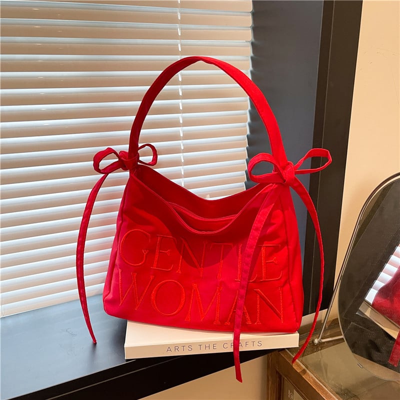 Pečių krepšys tipo tote, nailonas, užtrauktukas uždarymas, miesto stilius, horizontalaus kvadrato forma, vidinės kišenės su užtrauktuku ir telefono kišenė