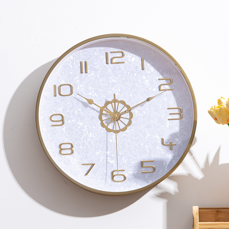 Seinakell: raadioajastusega automaatne ajastamise seadistamine, LED-valgus, heliga aktiveerimine, kvartsiliikumine, mehhanismimudel 12888