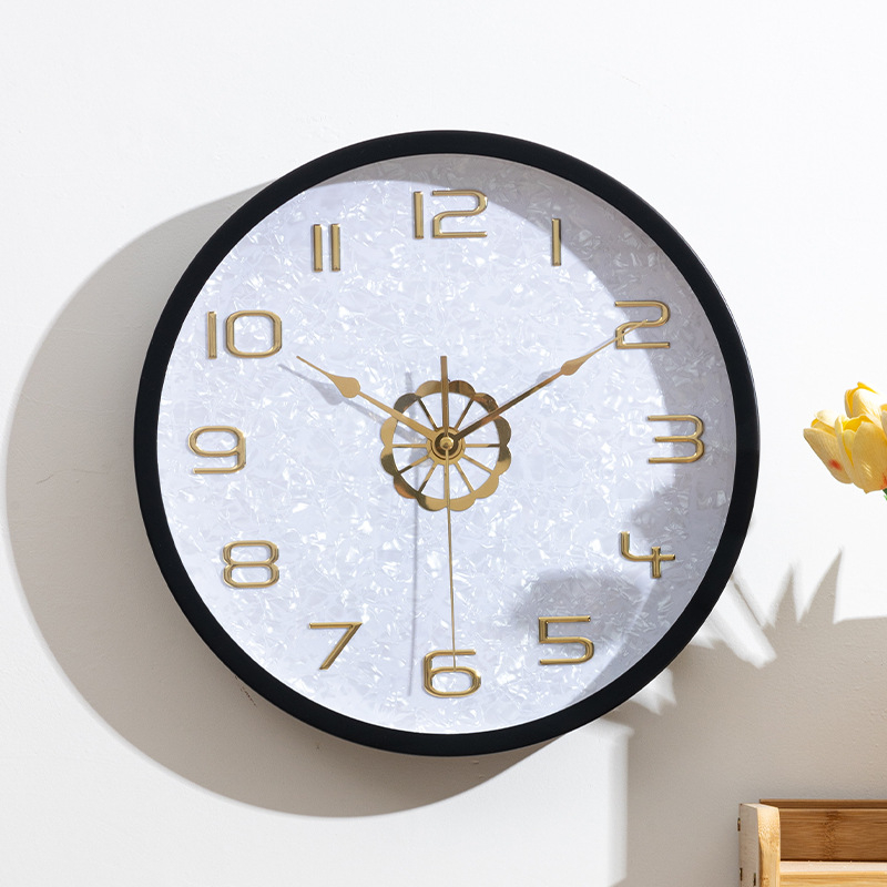 Seinakell: raadioajastusega automaatne ajastamise seadistamine, LED-valgus, heliga aktiveerimine, kvartsiliikumine, mehhanismimudel 12888