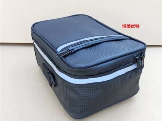 Sac pentru portbagajul bicicletei, 6L, impermeabil, poliester, model N577, căptușit