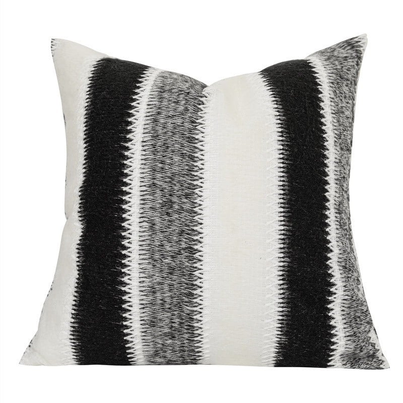 Voodiäärne jooksja – triibud, vill, moodne minimalism, hotellikvaliteet, premium