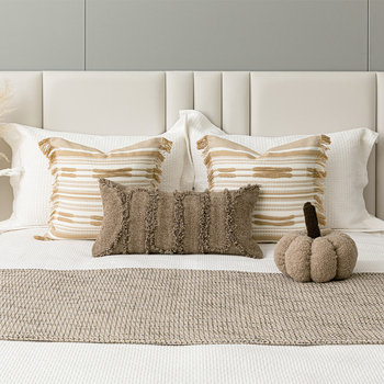 Mitmekomponentne voodipesukomplekt triibulise mustriga, hotellide kasutamiseks, lihtne stiil, premium kvaliteet