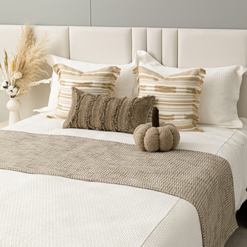 Mitmekomponentne voodipesukomplekt triibulise mustriga, hotellide kasutamiseks, lihtne stiil, premium kvaliteet