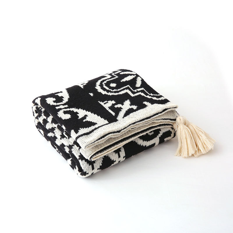 Одеяло за хвърляне с геометричен модел, 800-999 г, полиестер, първокласен продукт