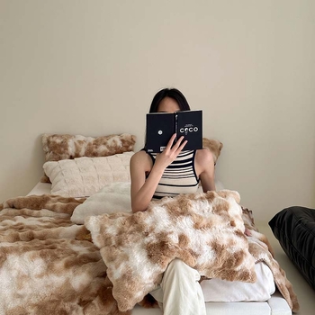 Одеяло от изкуствена козина с дълга козина, с равномерен модел, дизайн Тоскана с големи мехурчета, подходящо за всички сезони, тегло 300–500 г, модерен минималистичен стил