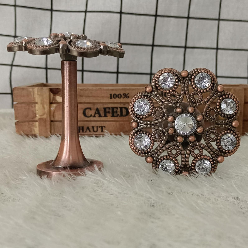 Držač za zavjese s pravim štapom, model 016, cinkovo legura + rhinestones, dodaci: vijci i gumeni čepovi, za viseće zavjese, Plum Blossom Nine Diamond Straight Hook