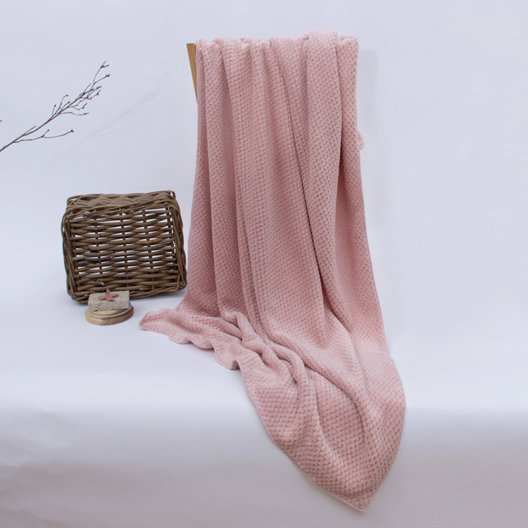 Plažni i kupaonski ručnik od mikrovlakana, jacquard uzorak ananasa, 150D vlakno, poliester, težina 200–300 g, prilagođena obrada