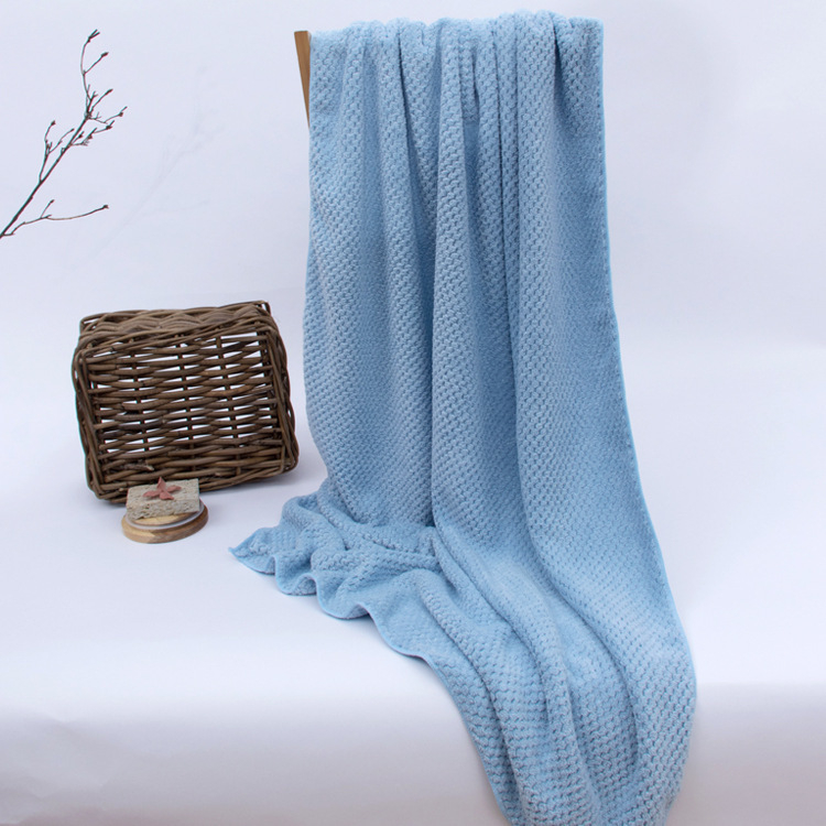 Plažni i kupaonski ručnik od mikrovlakana, jacquard uzorak ananasa, 150D vlakno, poliester, težina 200–300 g, prilagođena obrada