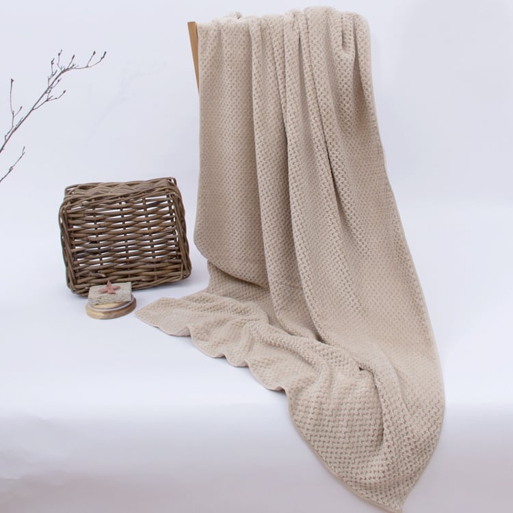 Plažni i kupaonski ručnik od mikrovlakana, jacquard uzorak ananasa, 150D vlakno, poliester, težina 200–300 g, prilagođena obrada