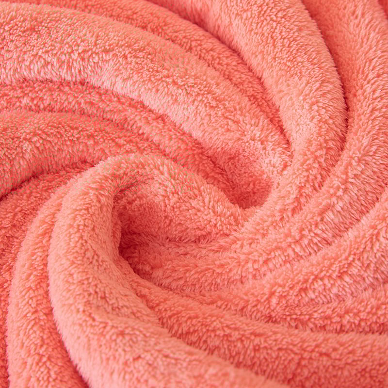 Korall polár fürdőlepedő hímzett éllel, 300–400 g/m², 150D szálak, hímzés, gyerek motívum