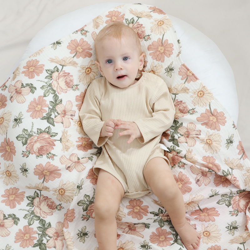 Beebi pamukani wrap za kupanje, četiri sloja gaze, crtić uzorak, mekan i prozračan, marka Insular, za novorođenčad