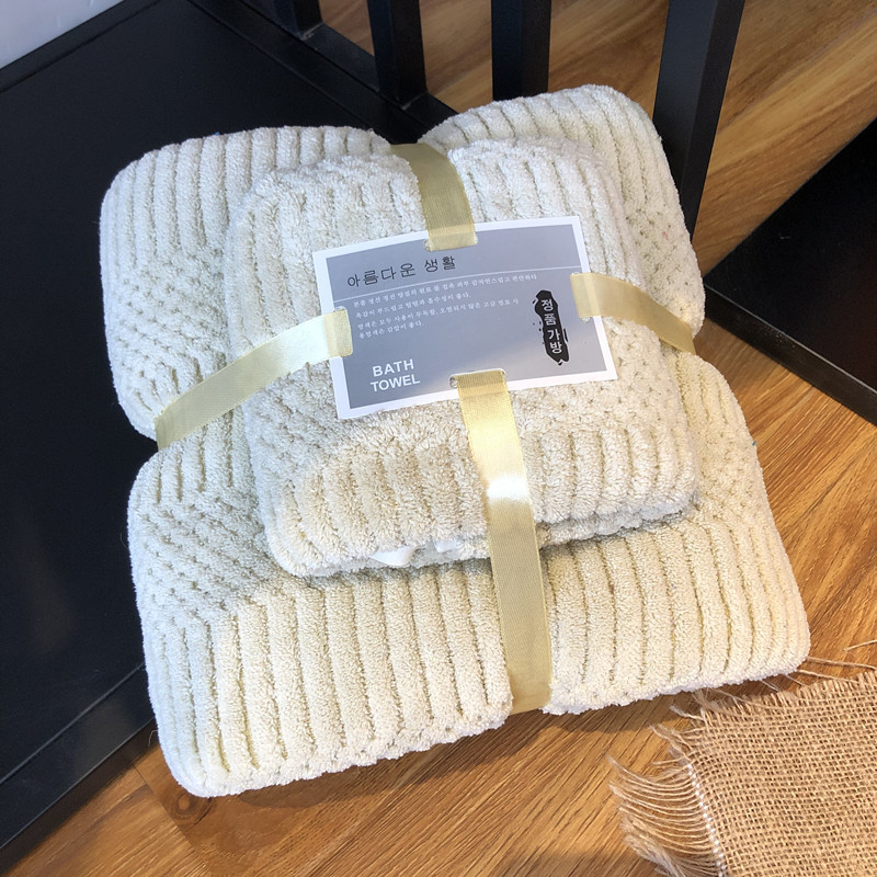 Комплект хавлии за баня — коралов плюш, модел щастлива клетка, висока попивност, дебел, 300 g, warp-knit (Материал: коралов плюш; Шаблон: щастлива клетка; Попивност: висока; Тегло: 300 g; Прежда: warp-knit)