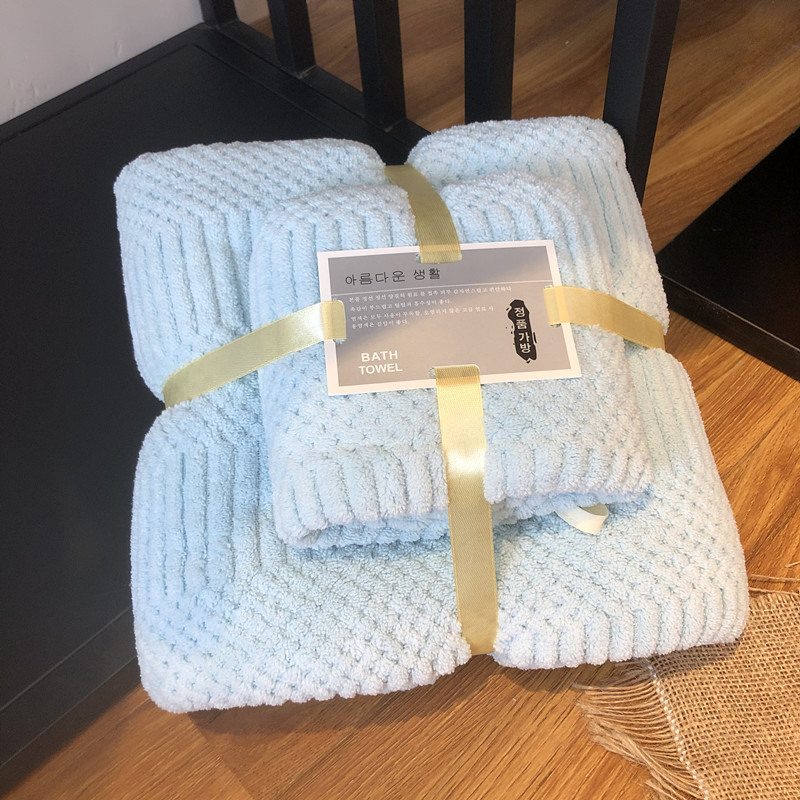 Комплект хавлии за баня — коралов плюш, модел щастлива клетка, висока попивност, дебел, 300 g, warp-knit (Материал: коралов плюш; Шаблон: щастлива клетка; Попивност: висока; Тегло: 300 g; Прежда: warp-knit)