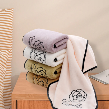 Koralni pliš ručnik u darovnoj kutiji, 1300 g, vez, šivanje i jednostavno tkanje, tisk loga dostupan