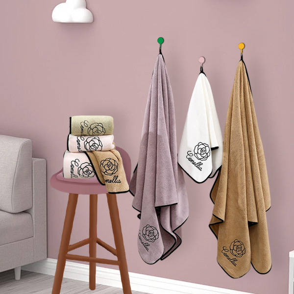 Koralni pliš ručnik u darovnoj kutiji, 1300 g, vez, šivanje i jednostavno tkanje, tisk loga dostupan