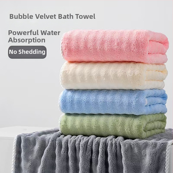 Fürdőlepedő korall plüss anyagból, 200–300 g/m², 32 szál, egyszerű szövés