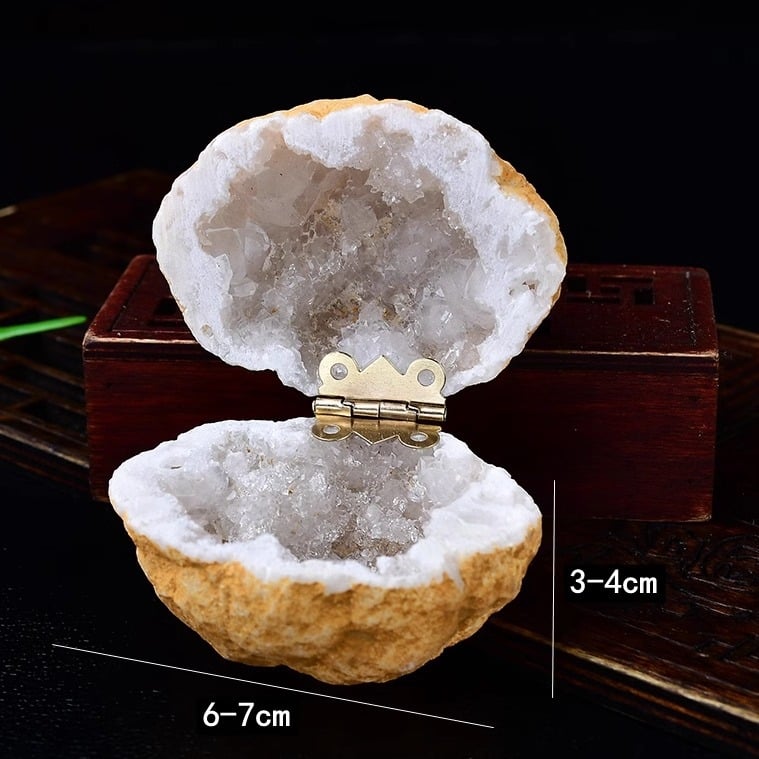 Kristálygeoda beltéri dekorációhoz, modern minimalista stílus, ásványi példány