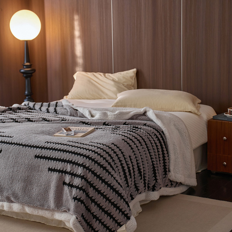 Японски стил Muji, зимно удебелено двуслоено одеяло от флийс за офисна почивка, геометричен модел, полиестер коралов флийс, 300–500 г