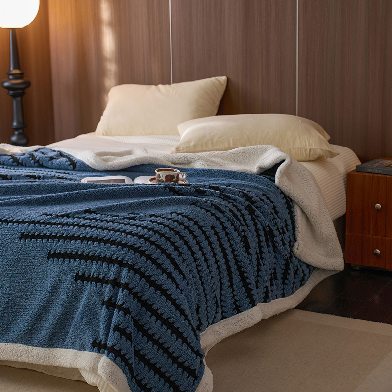 Японски стил Muji, зимно удебелено двуслоено одеяло от флийс за офисна почивка, геометричен модел, полиестер коралов флийс, 300–500 г