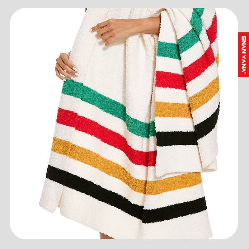 Плетено одеяло в нордически стил за диван - мультяшен принт, полиестер, зима, тегло 190–200 g/m