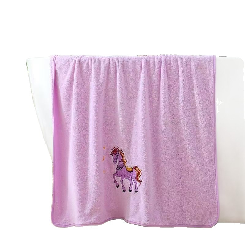 Uterak za kupanje s motivom konja, koralni flis, debeli, upijajući, meki