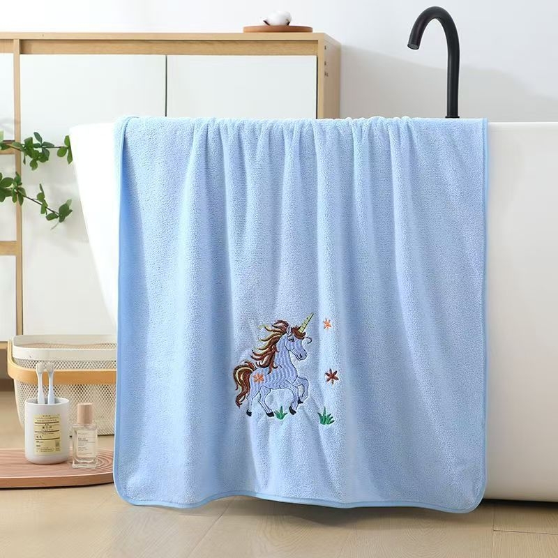 Uterak za kupanje s motivom konja, koralni flis, debeli, upijajući, meki