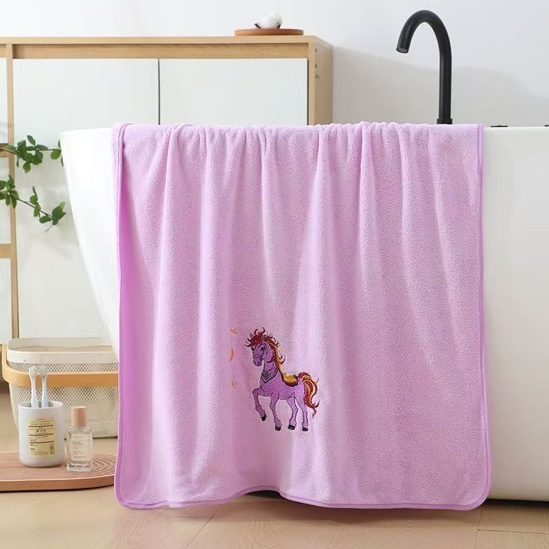Uterak za kupanje s motivom konja, koralni flis, debeli, upijajući, meki