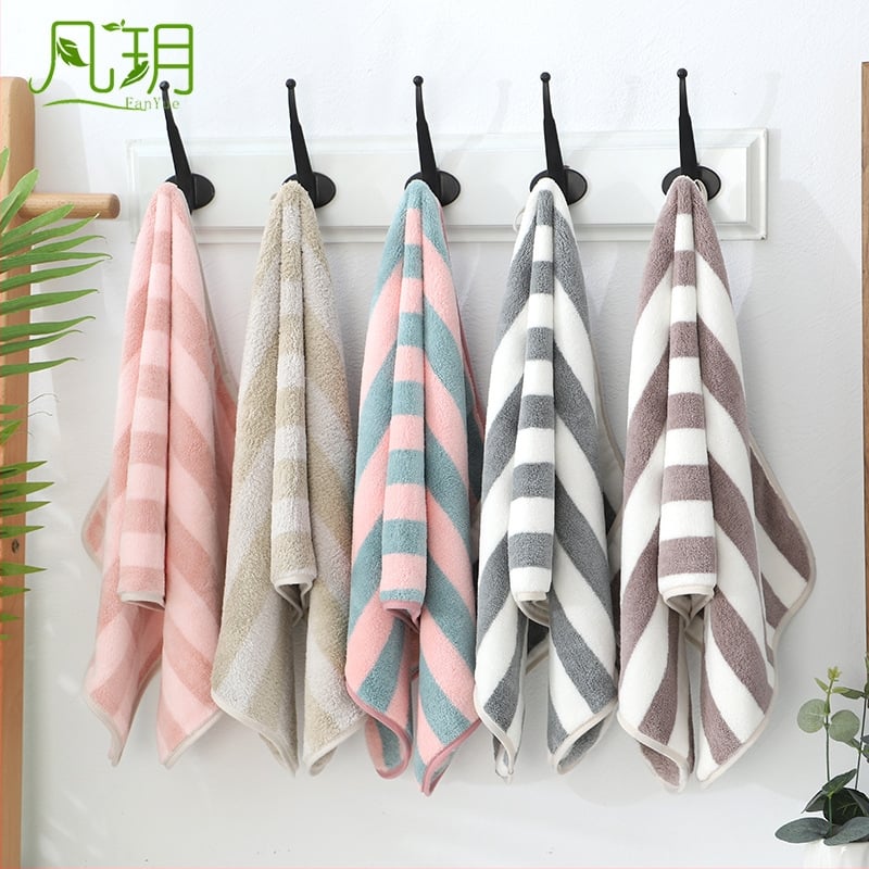 Ručník od coral fleece za kosu i lice s logom, upija i brzo suši, 80–100 g