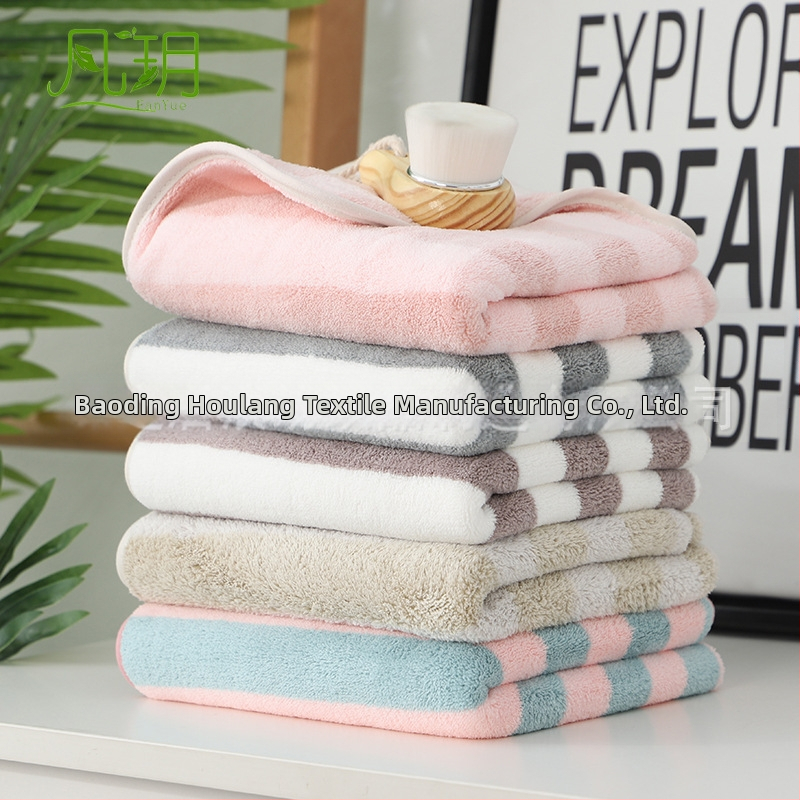 Ručník od coral fleece za kosu i lice s logom, upija i brzo suši, 80–100 g