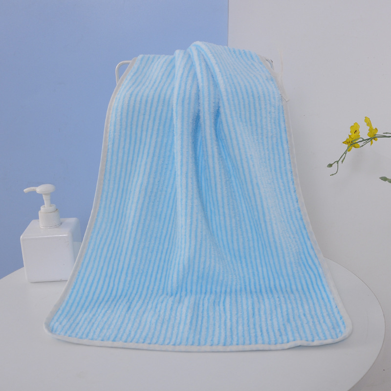 Ručnik za lice od koralnog pliša s finim prugama, završni rub sa šavom, niti 21, masa 50–80 g, mogućnost prilagodbe