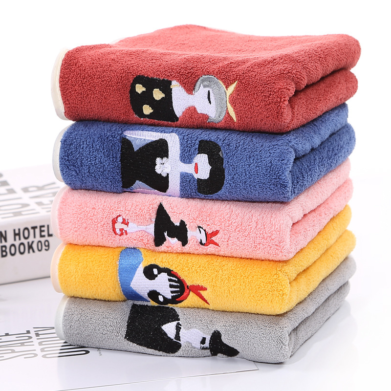 Izšivana krpa za lice od koralnog flisa, broj pređe 16, tkanina ravna, težina 100–120 g, mogućnost prilagodbe