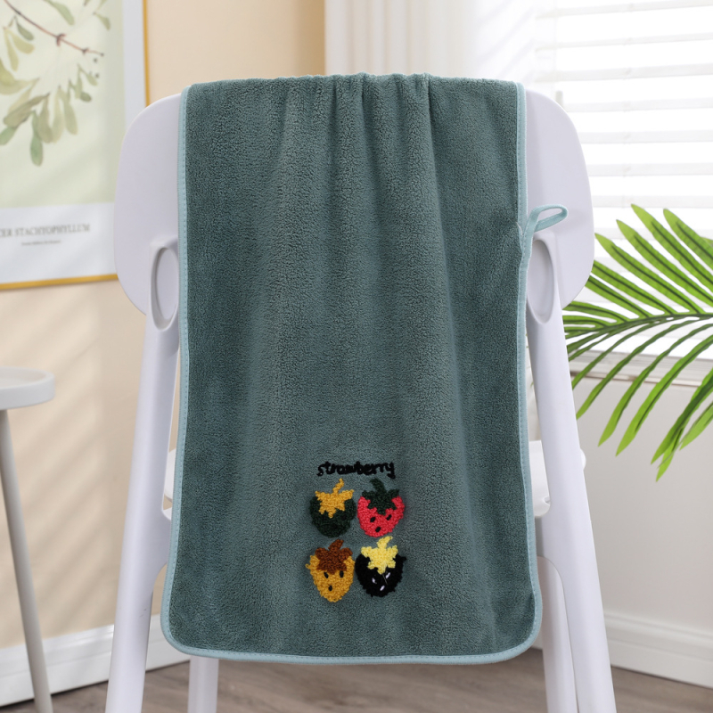 Ou Yaxuan koralni fleece warp-knit ručnik za lice, s šivanjem jagode, mekan i upijajući; težina 80–100 g; šivanje i rub; prilagodljivo.
