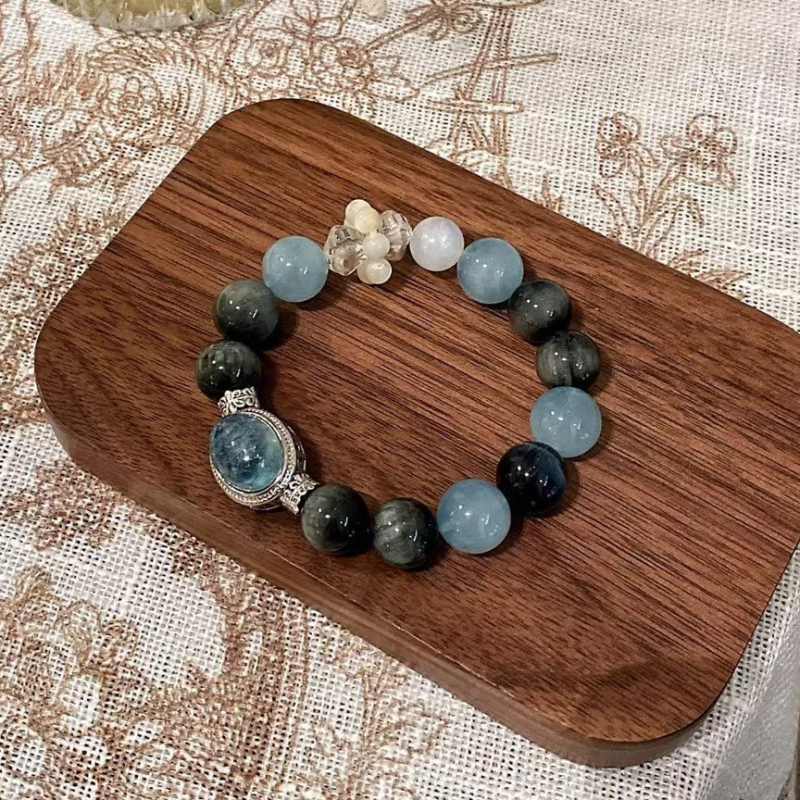 Гривна от естествен аквамаринов кристал с ястребово око и лунен камък за жени — електроплатирана, оригинален дизайн, пролет 2025