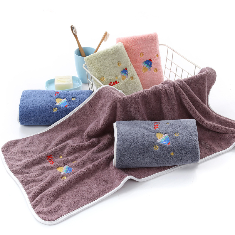 Krpa za lice, visokog gustoće koralni fleece, izvezen logotip, vlakno 8020, 80-100 g