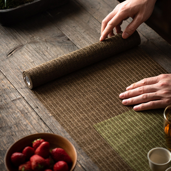 Пътека за маса — лен (65%), ацетатно влакно (35%), зен вдъхновен японски стил, едноцветен модел