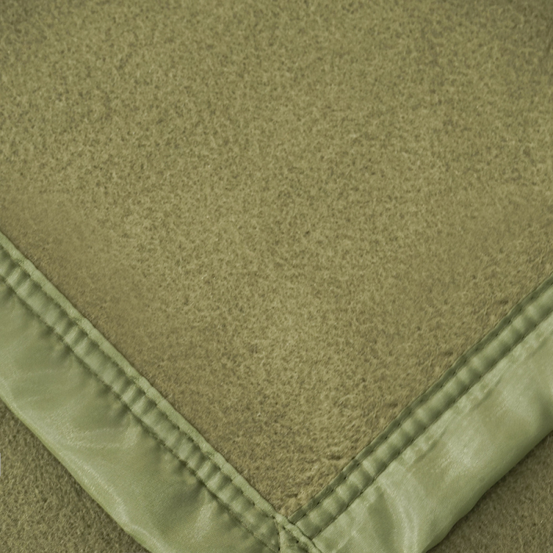 Προσαρμοζόμενη διπλής όψεως φλίς κουβέρτα για ξενοδοχεία και πλοία, μονόχρωμο σχέδιο, 520 g, 100% πολυεστέρας, άνοιξη–φθινόπωρο, δυνατότητα λογότυπου