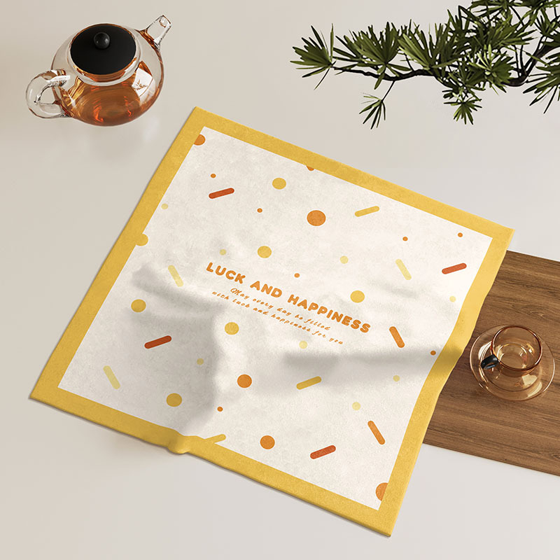 Poliesterinis uždangalas arbatos padėklui – dulkių apsauga ir veidrodžio uždangalas; tinka svetainei, miegamajam ir restoranui